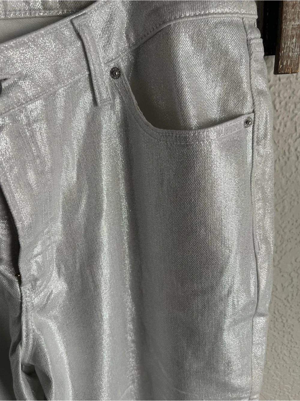Old Navy Women's Metallic Silver Jeans Loose fit size 16